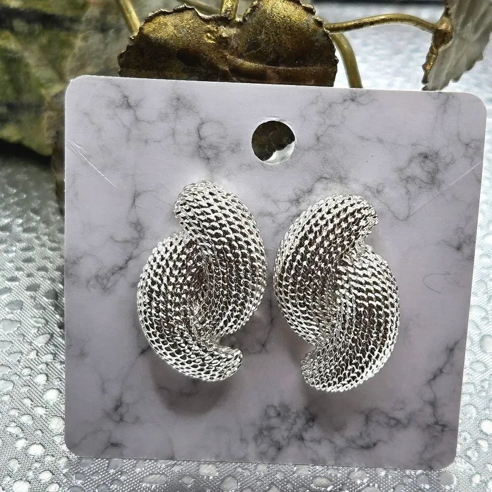 "5/$40" Chunky Silvertone Swirl Post Stud Earrings